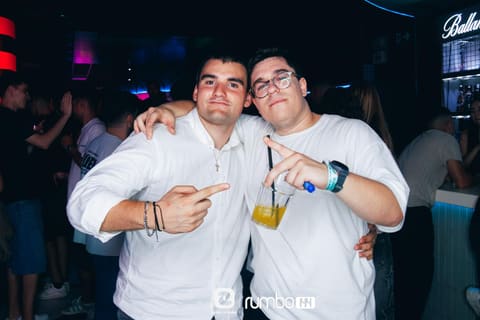 Fotos de DJ PAKO MARTINEZ en Rumbo 144 el 2026-09-26