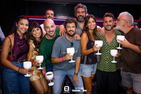 Fotos de TRIBUTO ARDE BOGOTÁ - VIVA SUECIA - IZAL en Rumbo 144 el 2026-09-19
