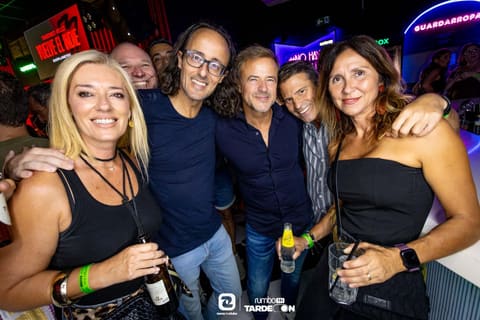 Fotos de TRIBUTO ARDE BOGOTÁ - VIVA SUECIA - IZAL en Rumbo 144 el 2026-09-19