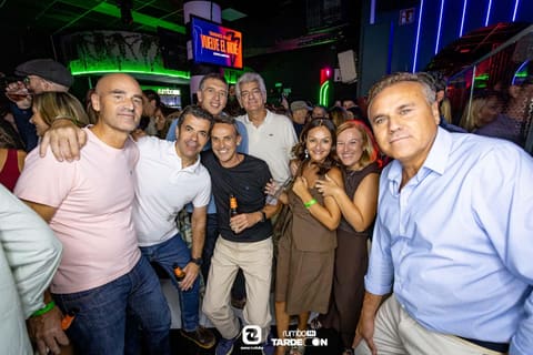 Fotos de TRIBUTO ARDE BOGOTÁ - VIVA SUECIA - IZAL en Rumbo 144 el 2026-09-19