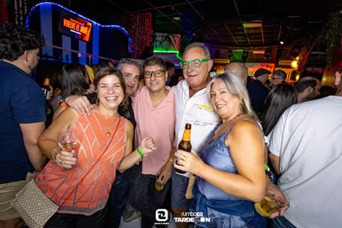 Fotos de TRIBUTO ARDE BOGOTÁ - VIVA SUECIA - IZAL en Rumbo 144 el 2026-09-19