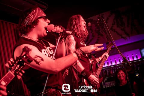 Fotos de TRIBUTO Guns&Roses by THE JUNGLE en Rumbo 144 el 2026-10-17