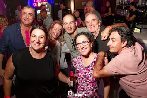 Fotos de CLEMENTINE BEACH en Concierto en Rumbo 144 el 2026-09-26