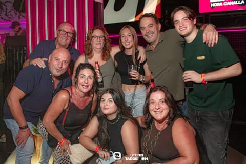 Fotos de CLEMENTINE BEACH en Concierto en Rumbo 144 el 2026-09-26