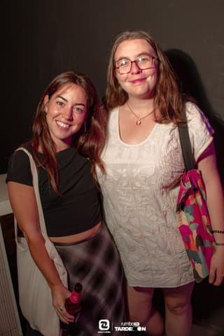 Fotos de CLEMENTINE BEACH en Concierto en Rumbo 144 el 2026-09-26