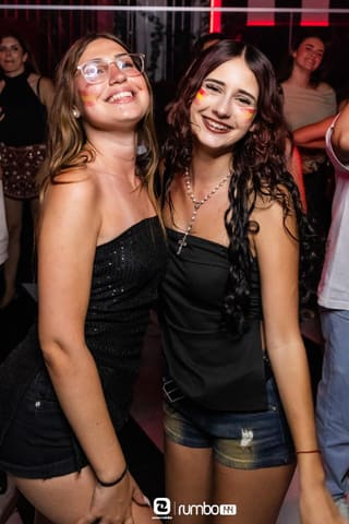 Momento de fiesta en la pista de Rumbo 144 Valencia — foto 78